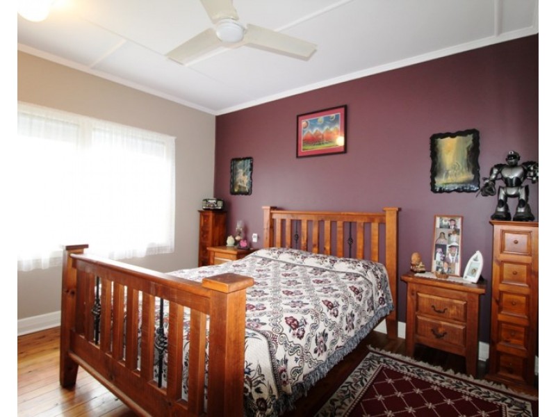 19 Alexandra Street, Toogoolawah QLD 4313