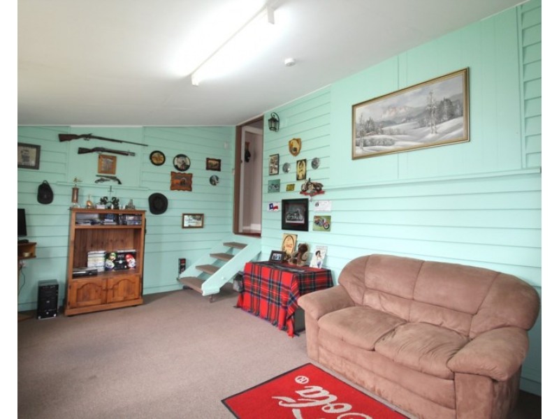 19 Alexandra Street, Toogoolawah QLD 4313