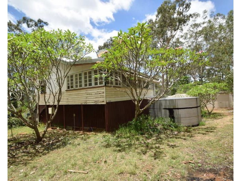 127 Highland Street, Esk QLD 4312