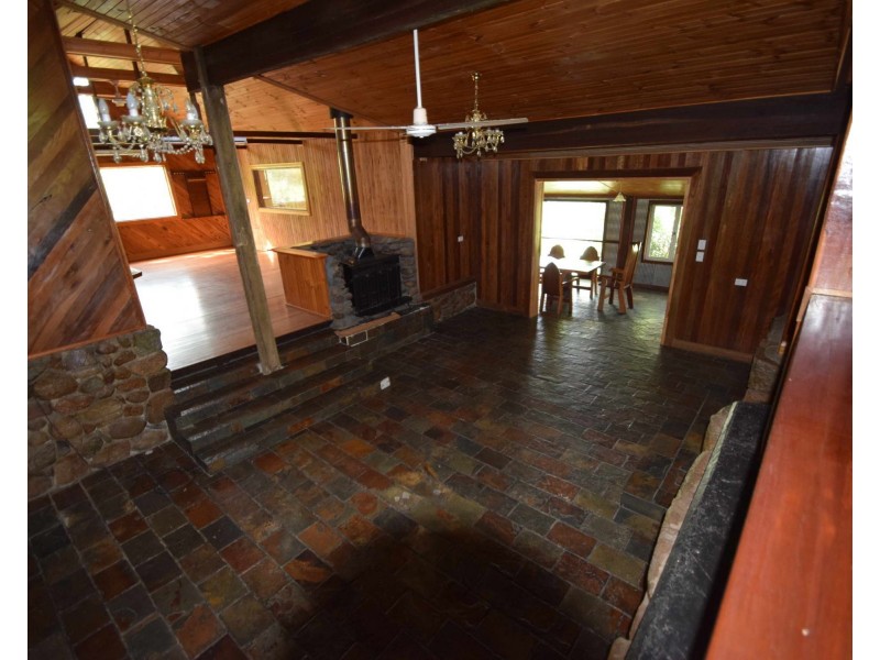 188 HIGHLAND Street, Esk QLD 4312