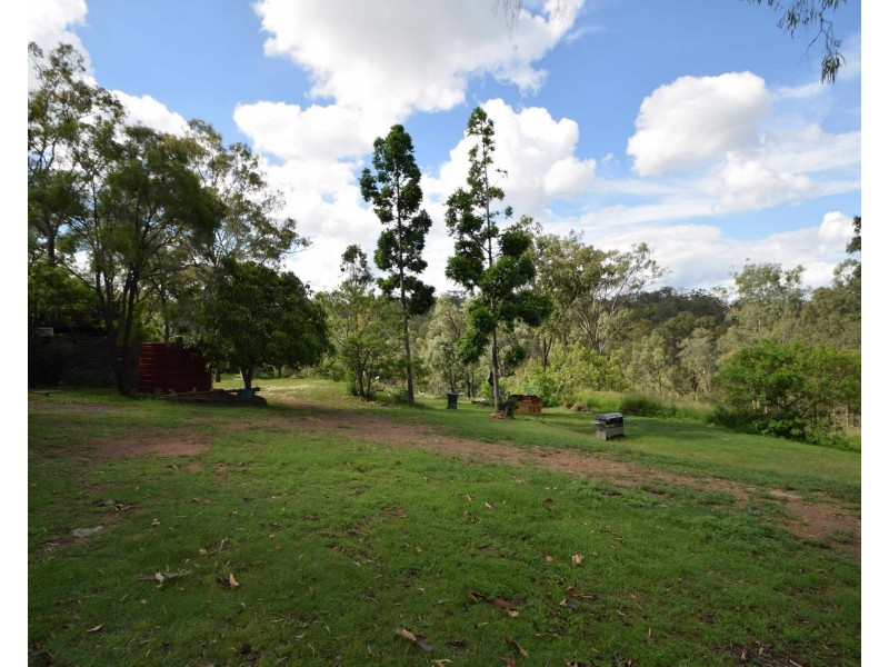 188 HIGHLAND Street, Esk QLD 4312