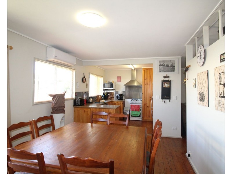 11 Alexandra Street, Toogoolawah QLD 4313