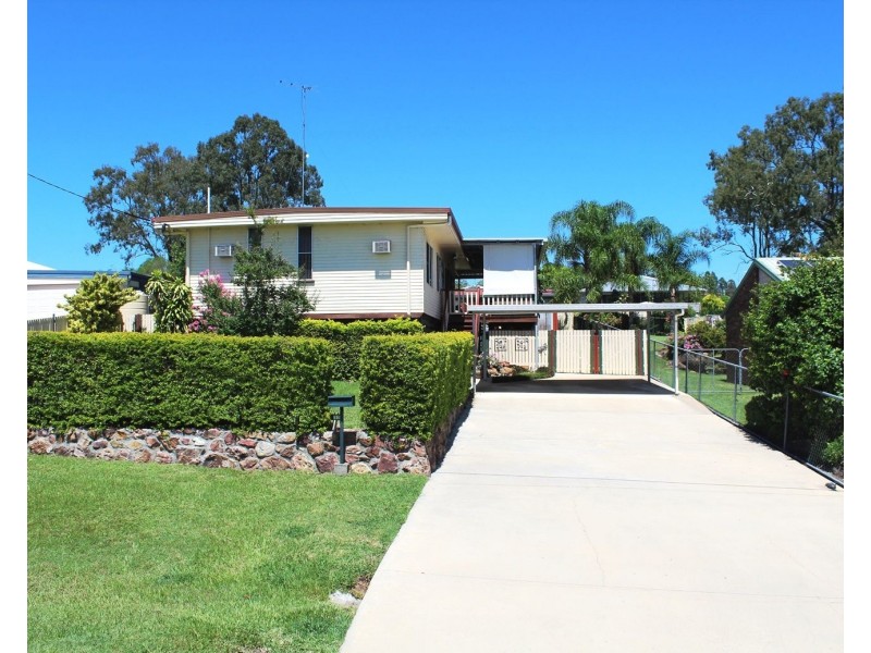 11 Alexandra Street, Toogoolawah QLD 4313
