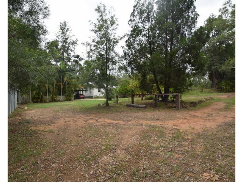 76 Dunlop Road, Esk QLD 4312