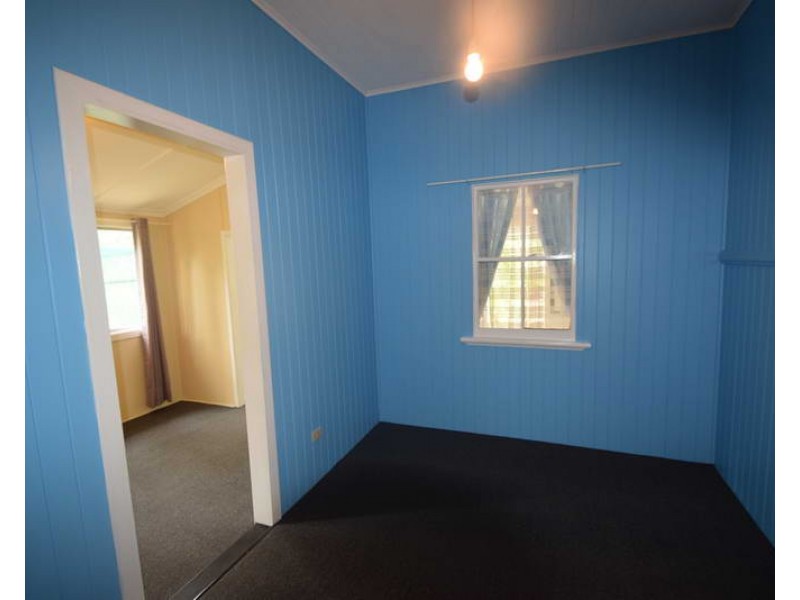 76 Dunlop Road, Esk QLD 4312