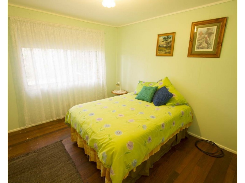 115 Cedar Avenue, Esk QLD 4312