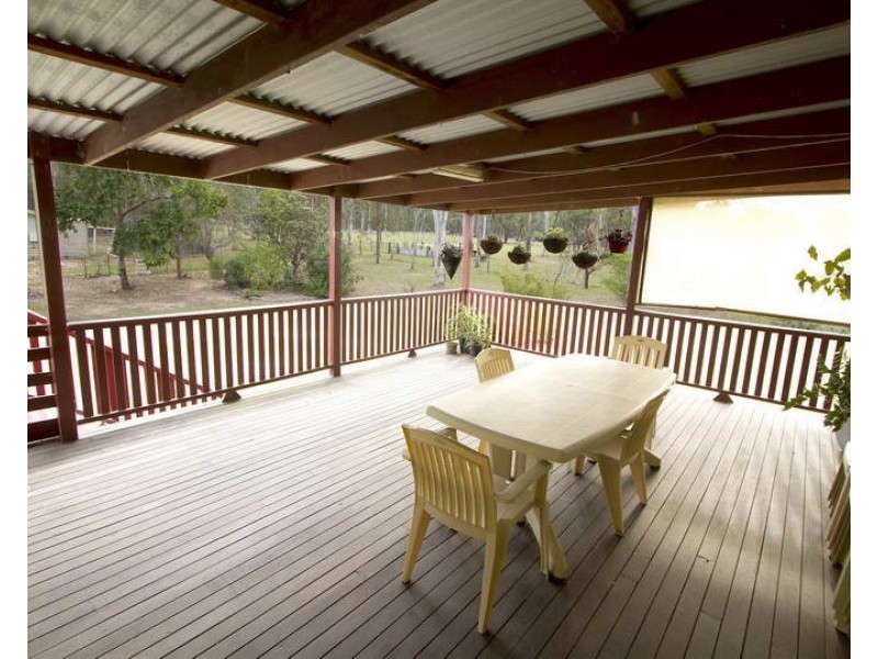 115 Cedar Avenue, Esk QLD 4312