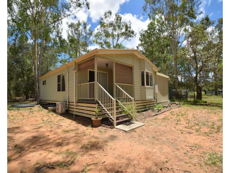 115 Cedar Avenue, Esk QLD 4312