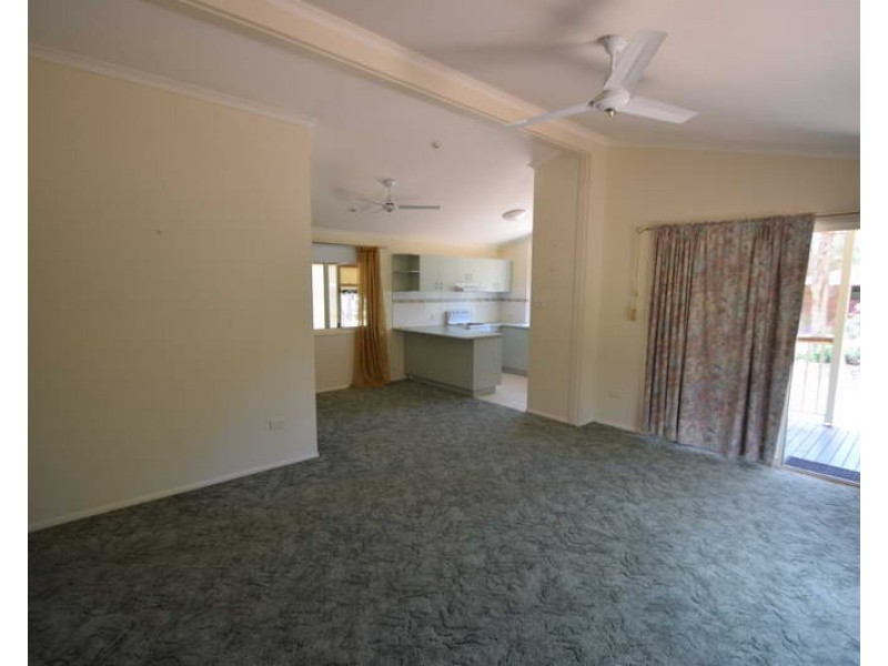 115 Cedar Avenue, Esk QLD 4312