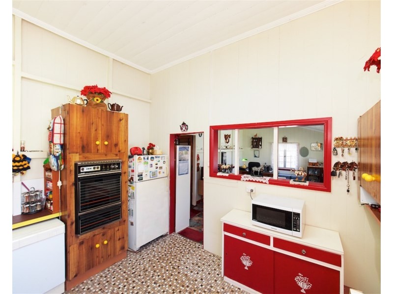 24 HASLINGDEN Road, Lockyer Waters QLD 4311