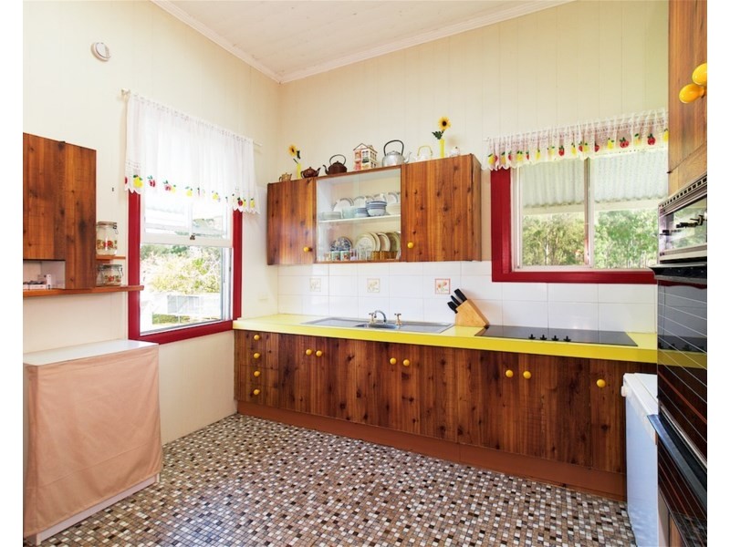 24 HASLINGDEN Road, Lockyer Waters QLD 4311