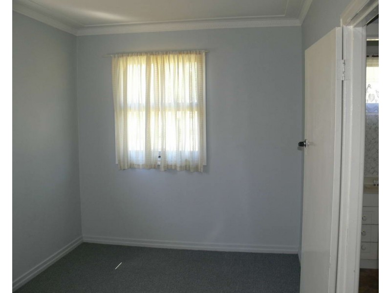 42 Barbour Street, Esk QLD 4312