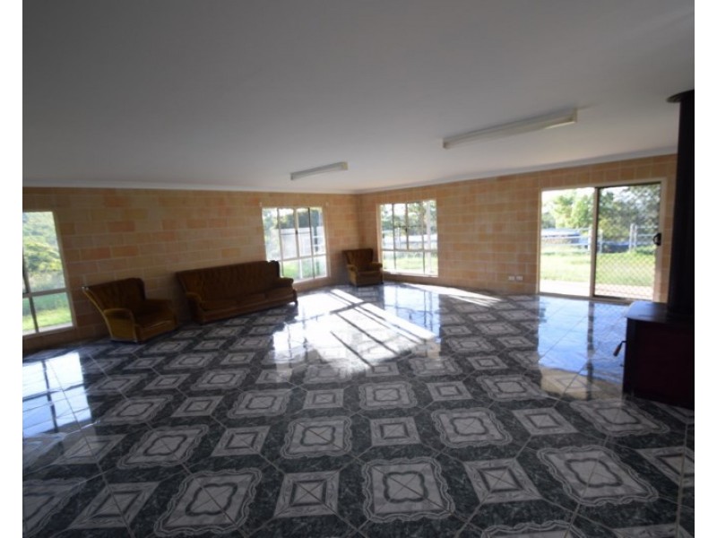 421 Brennan Road, Redbank Creek QLD 4312