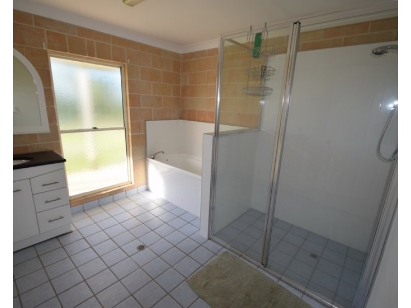 421 Brennan Road, Redbank Creek QLD 4312