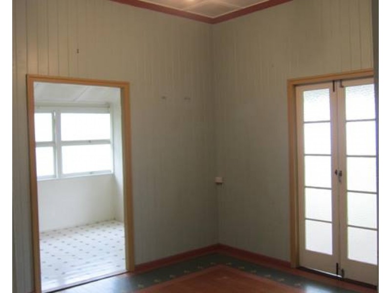 21 Drem Street, Toogoolawah QLD 4313