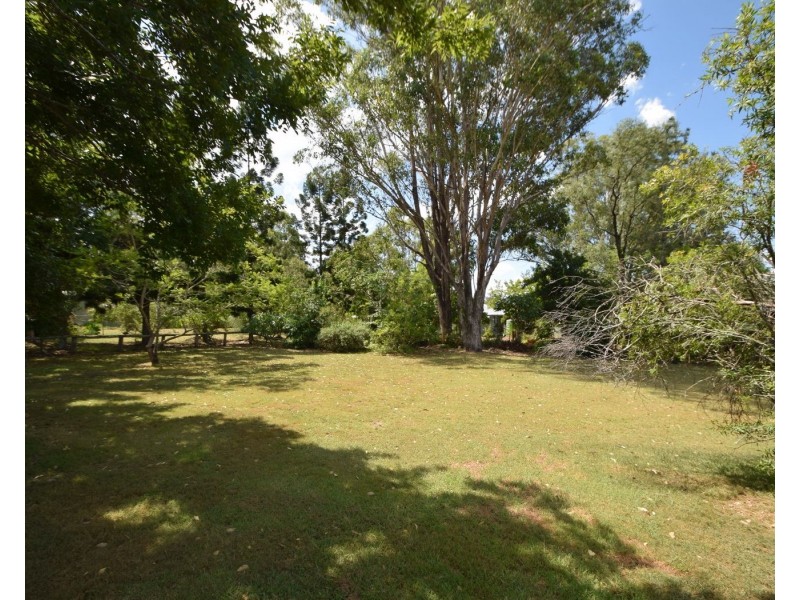 19 Barbour Street, Esk QLD 4312