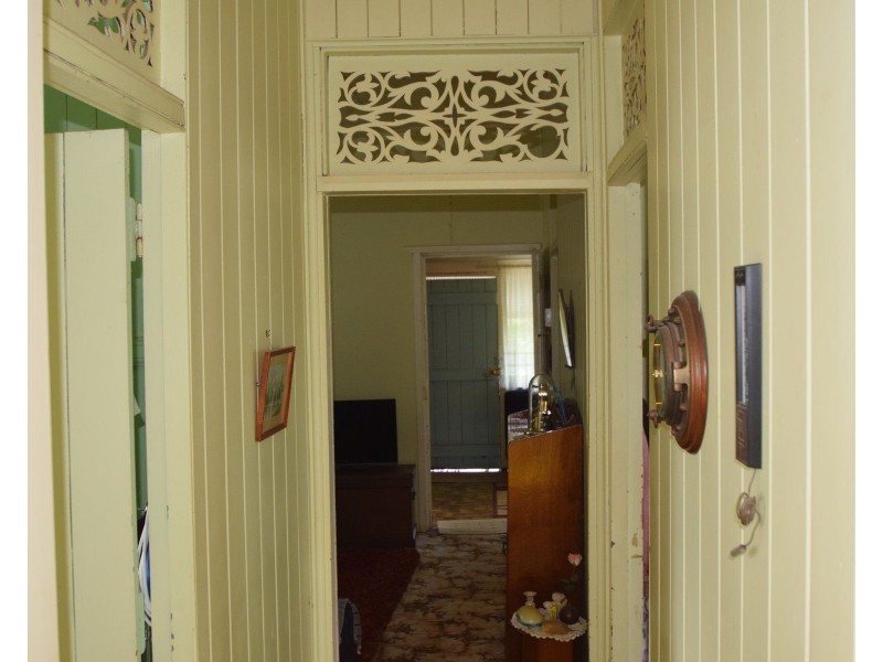 19 Barbour Street, Esk QLD 4312
