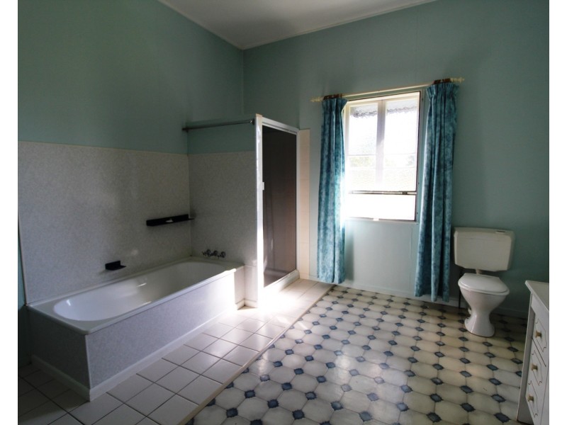 59 Zernike Lane, Toogoolawah QLD 4313