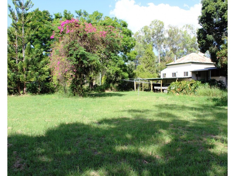 11-13 William Street, Linville QLD 4306