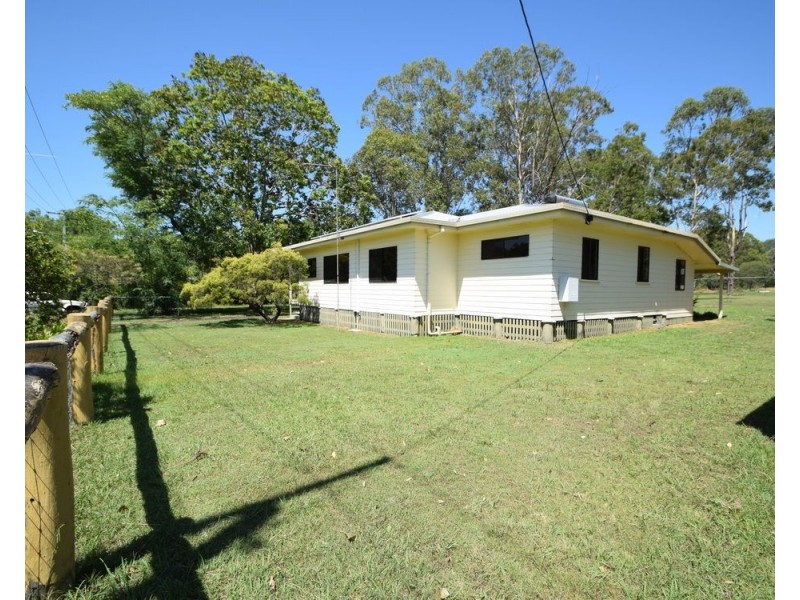 13 Wattle Street, Esk QLD 4312
