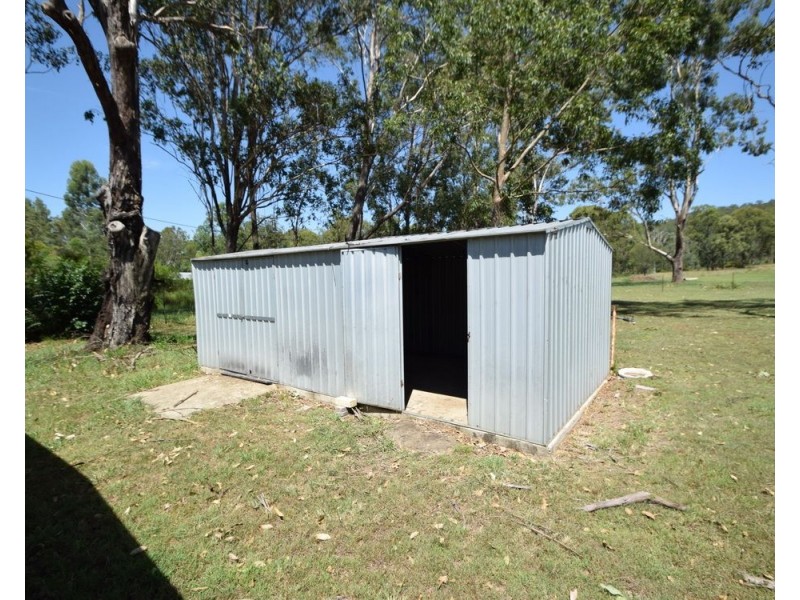 13 Wattle Street, Esk QLD 4312