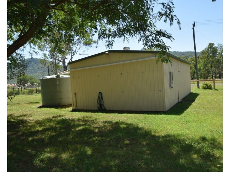 13 Wattle Street, Esk QLD 4312