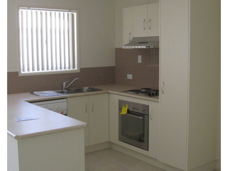 2/67 East Street, Esk QLD 4312