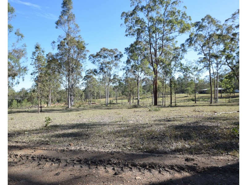 190 Edinburgh Drive, Mount Hallen QLD 4312