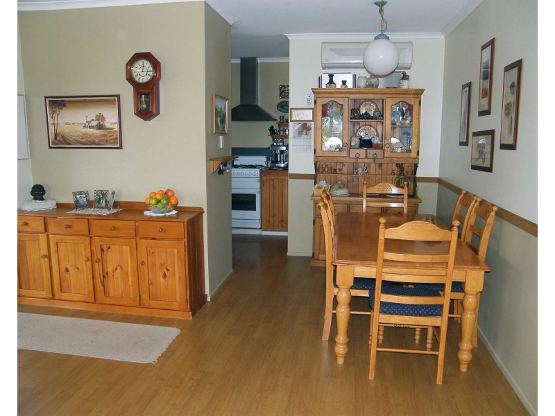 183 Pine Crescent, Esk QLD 4312