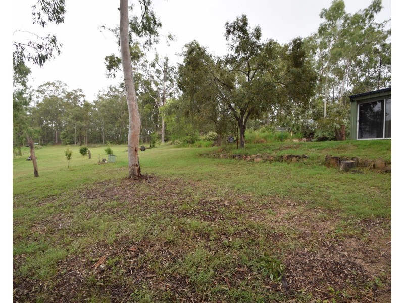 183 Pine Crescent, Esk QLD 4312