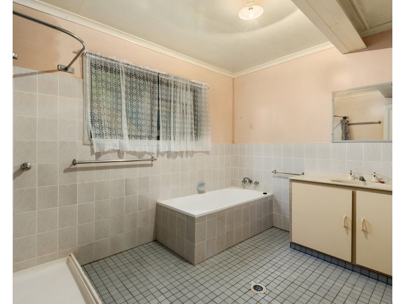 15 Drem Street, Toogoolawah QLD 4313