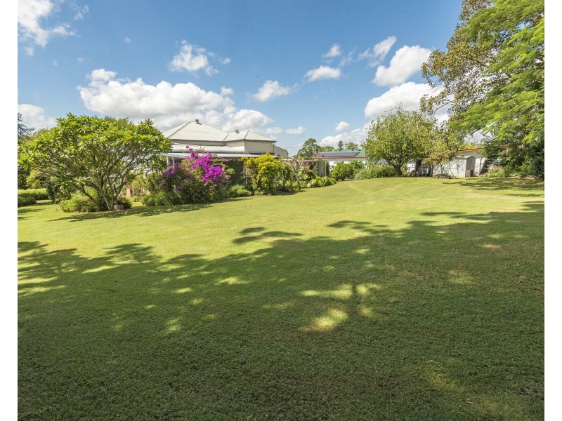 15 Drem Street, Toogoolawah QLD 4313