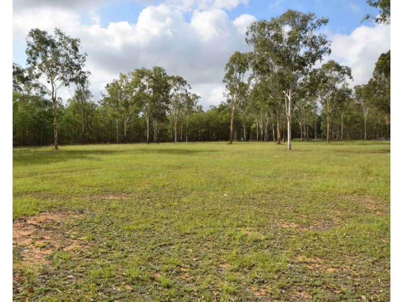 123 Cedar Avenue, Esk QLD 4312