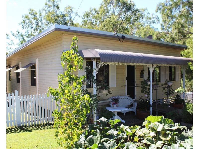 2-4 Stanley Street, Moore QLD 4306