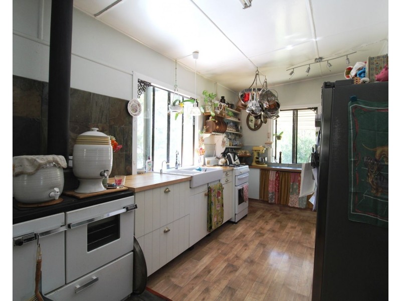 2-4 Stanley Street, Moore QLD 4306