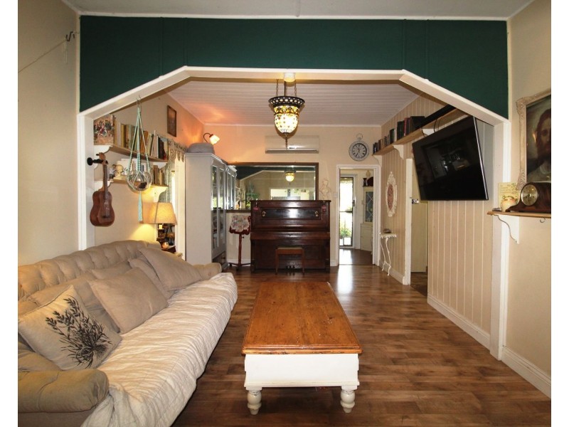 2-4 Stanley Street, Moore QLD 4306