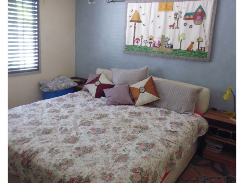 103 Highland Street, Esk QLD 4312