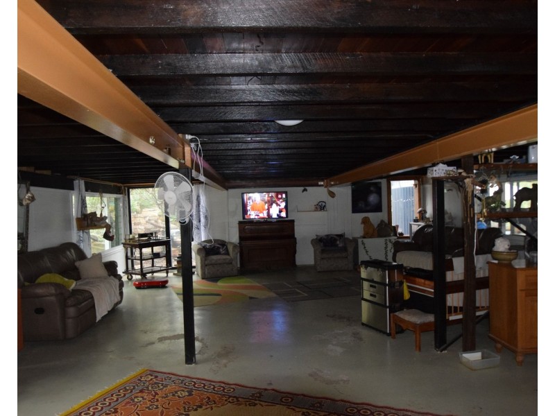 103 Highland Street, Esk QLD 4312