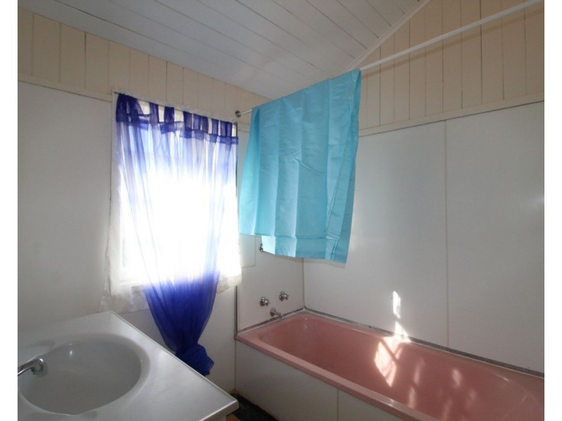 92 Eskdale Road, Toogoolawah QLD 4313