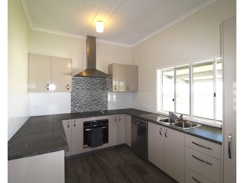 10 Factory Road, Toogoolawah QLD 4313