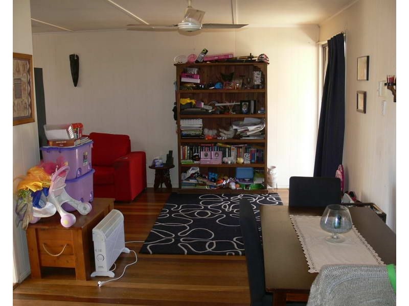 75 Middle Street, Esk QLD 4312