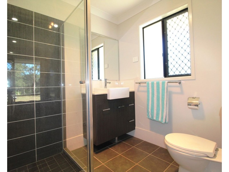 11 Wattle Street, Esk QLD 4312