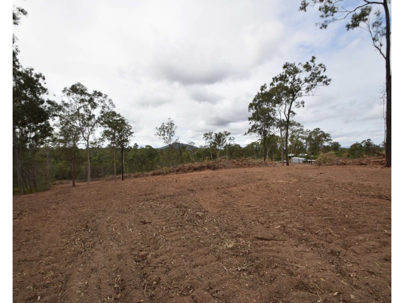 40 Nottingham Drive, Mount Hallen QLD 4312