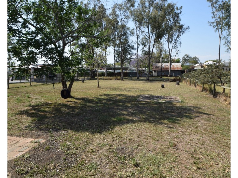 19 Mary Street, Toogoolawah QLD 4313