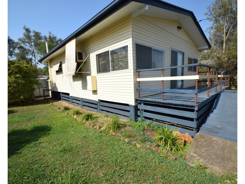 19 Mary Street, Toogoolawah QLD 4313