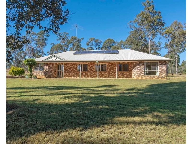 16 Gloucester Court, Mount Hallen QLD 4312