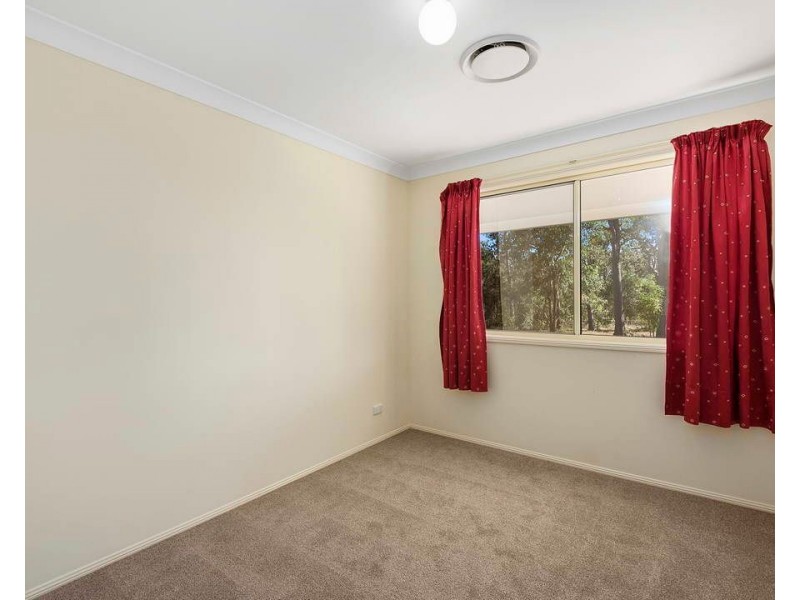 16 Gloucester Court, Mount Hallen QLD 4312