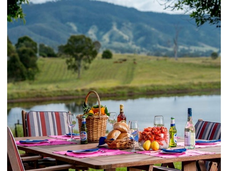 40 Traves Road, Sandy Creek QLD 4515