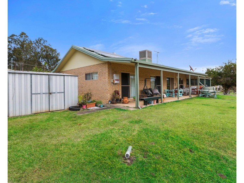27 Brough Court, Esk QLD 4312
