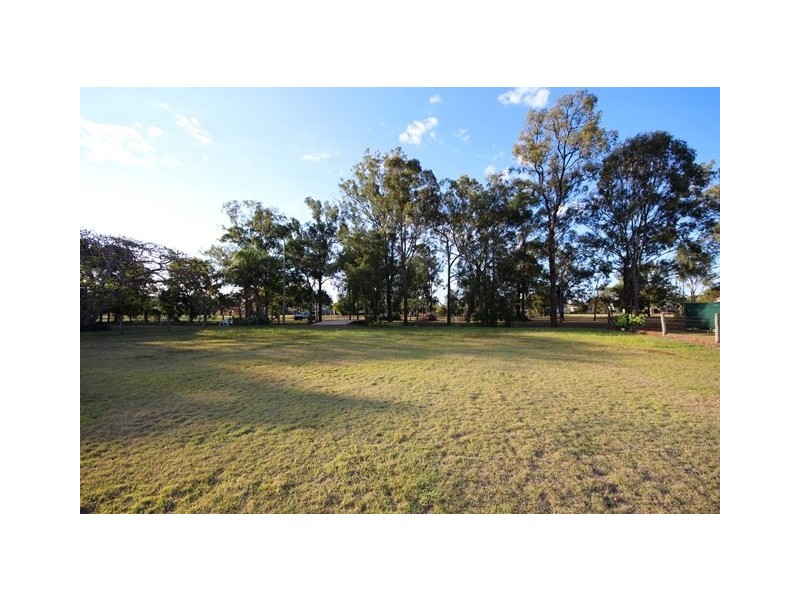 26 Eskdale Road, Toogoolawah QLD 4313